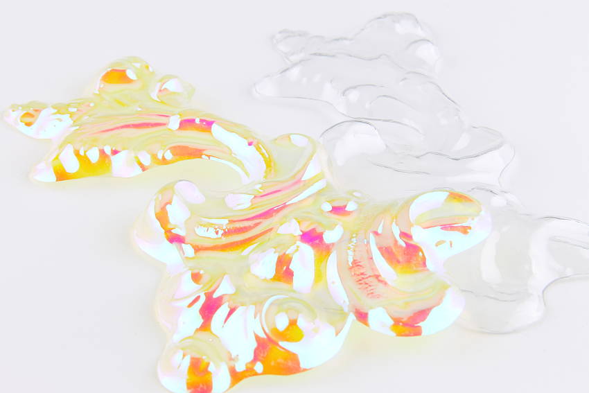 Ornamental Illusion - Imprint with shifting colors created by Invenio Flory for Schiaparelli