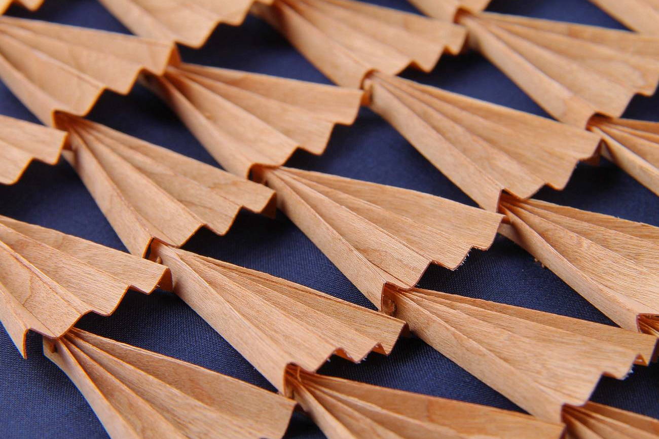 Surface - Texture - Pleated wood - Invenio Flory